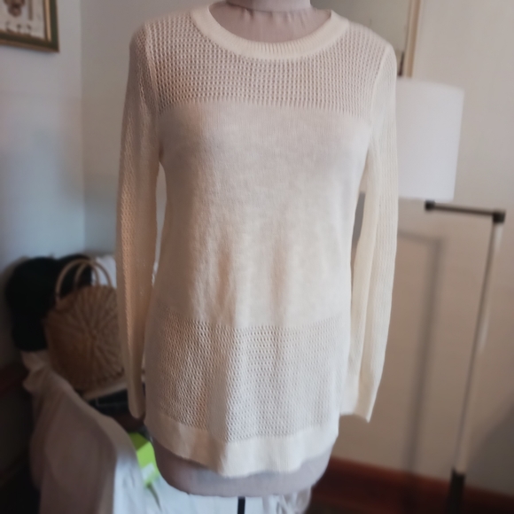 Banana Republic Ecru Linen Tunic Sweater - Picture 5 of 10
